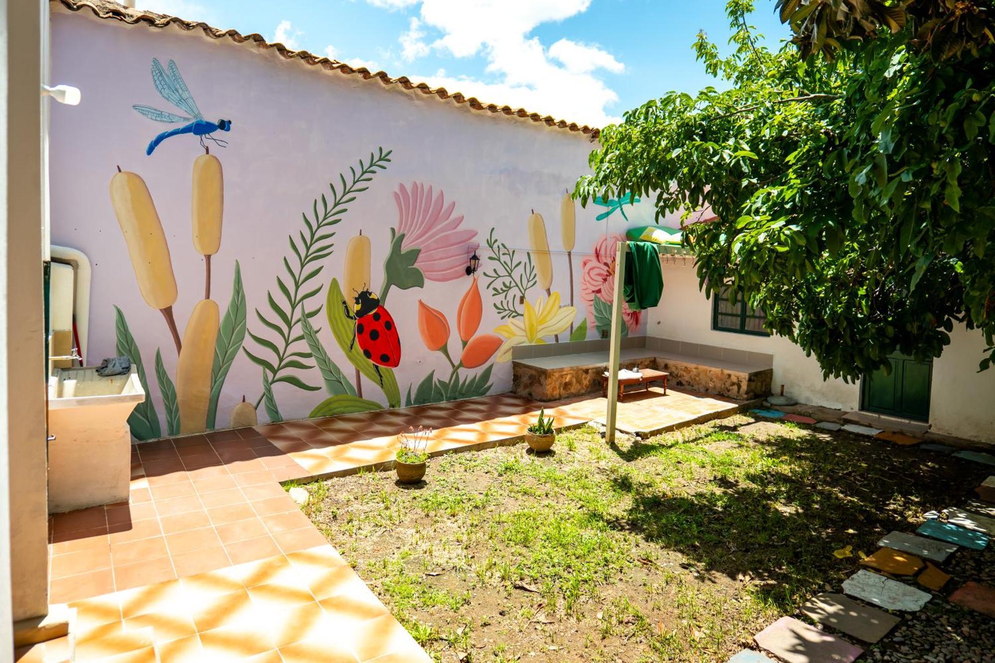 Dragonfly Guest House Σούκρε Εξωτερικό φωτογραφία